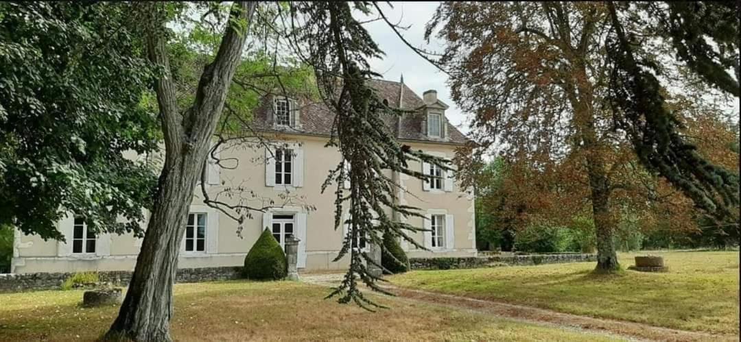 Вилла Domaine Et Manoir Du Picaud Монестье Экстерьер фото